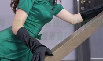 秀人网 – 娜比天使在线：自拍界的水逆，资源来袭！