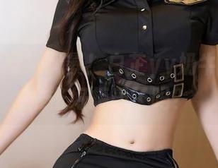 秀人网 – 壁纸风暴！白芷yy奶牛作品，你准备好接受了吗？