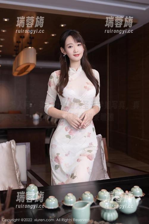 秀人网 - 美七mia的无圣光学姐写真，真是不信你不想点进来瞧瞧