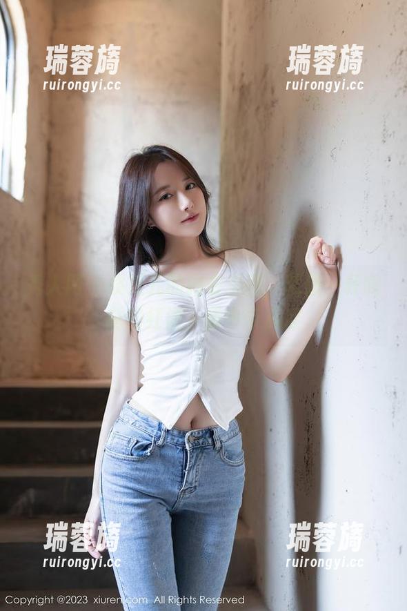 秀人网 - 虞姬儿的内衣美图，就像一杯微醺的红酒，甜中带点涩