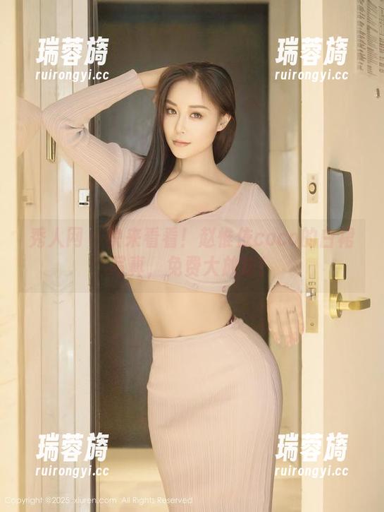 秀人网 - 快来看看！赵惟依coco的白裙写真，免费大放送！