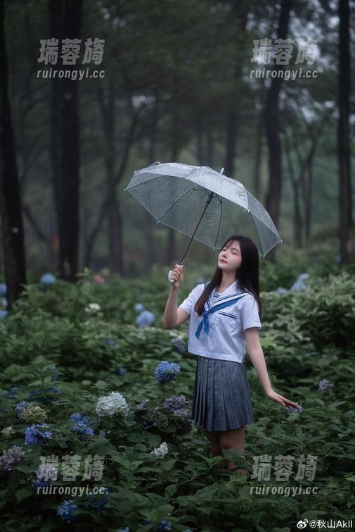 秋山AkI 秋山AkI的天台图包:我到底看了多少次才算过瘾合集?