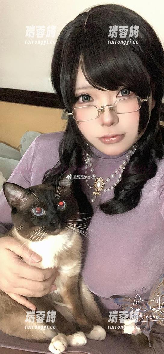 纯爱neko 在纯爱neko的私房图集里,白丝讲述什么?