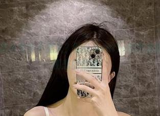 微密圈 – 谁说小女仆不迷人？脸红Dearie的高清套图让你重温初恋的悸动！
