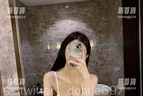 脸红Dearie 微密圈 - 谁说小女仆不迷人?脸红Dearie的高清套图让你重温初恋的悸动!