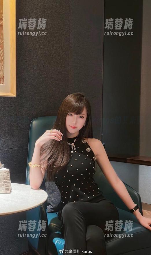 腐团儿Ikaros 吓得我心跳加速,腐团儿Ikaros的艾米莉娅图库资源了解一下!