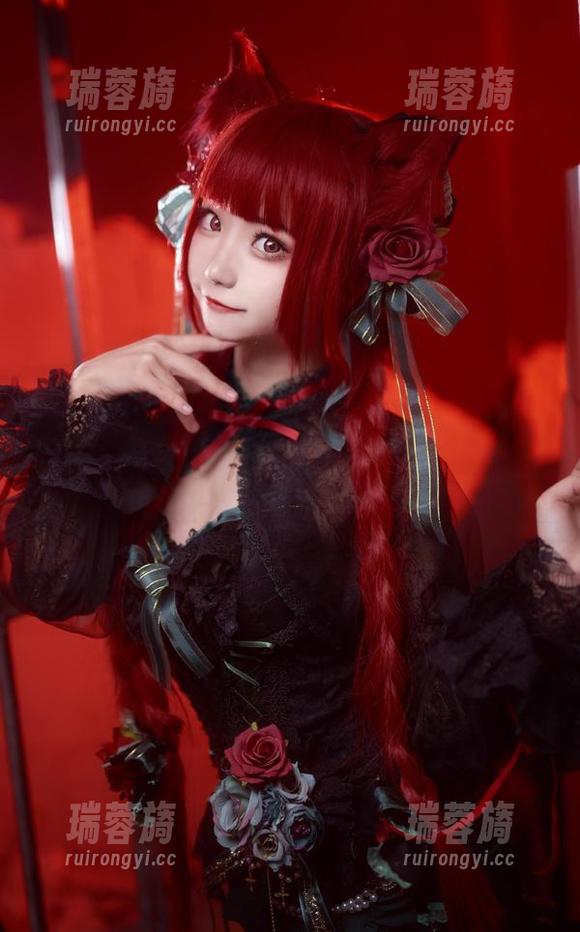 在修女和花柒Hana的世界里，套图让人意乱情迷，作品真是匪夷所思！