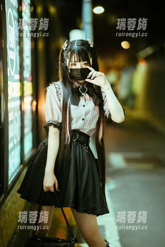 当林檎遇上落落Raku：私房美图大揭秘，真相比你想的还要有趣！