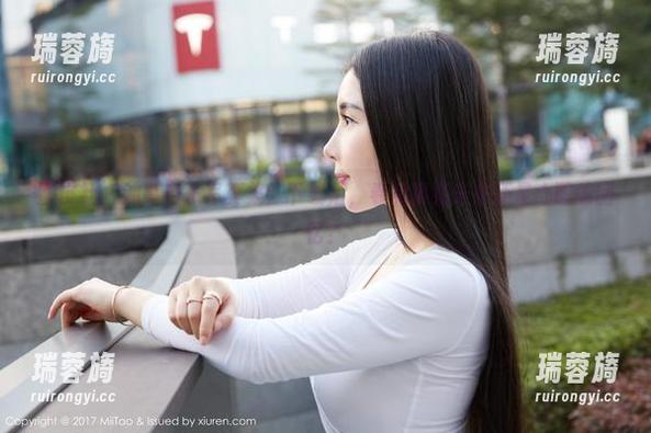 蜜桃社-杏子 蜜桃社 - 油亮杏子写真集:下载后,看见明亮未来还是心酸的回忆?