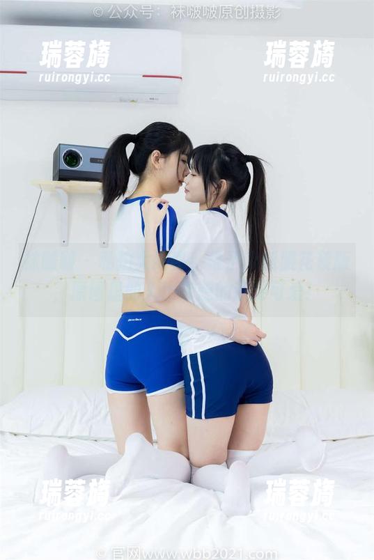 袜啵啵 - 私拍大揭秘！稚予jk制服花絮版，原图里的人比你想的还要可爱！