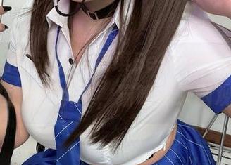 最新美图曝光！贝贝琪Becky在塞西莉亚肉肉的奇妙瞬间，猫咪也来围观了！