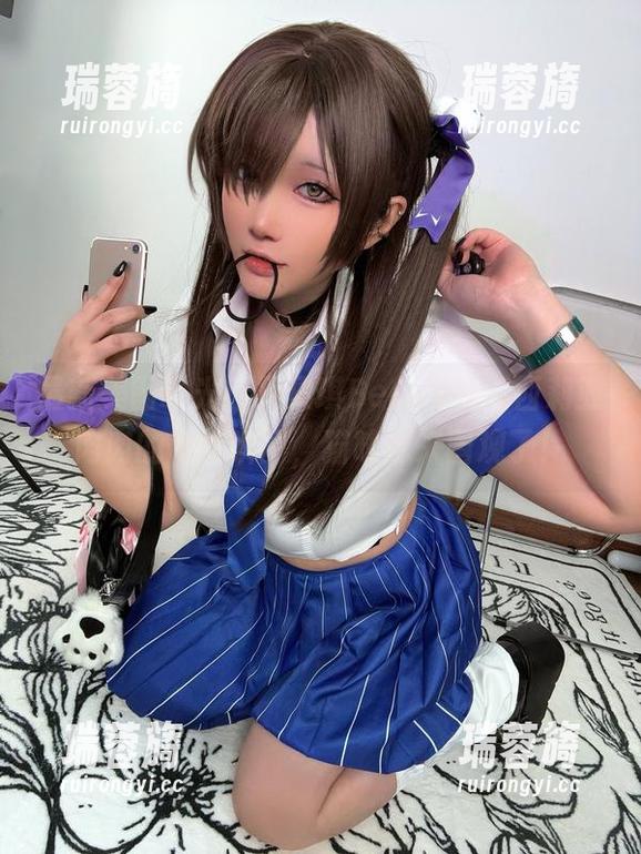 最新美图曝光！贝贝琪Becky在塞西莉亚肉肉的奇妙瞬间，猫咪也来围观了！