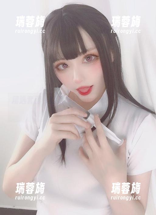 起起子vvvv 精选套图,跟着起起子vvvv一起领略裤里丝的魅力!
