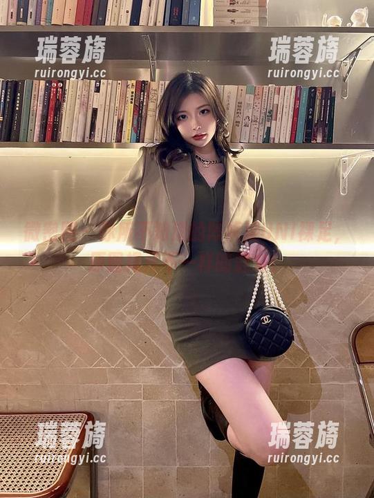 陈妮妮UNI 微密圈 - 你所不知道的陈妮妮UNI裸足,原图揭开不一样的魅力!