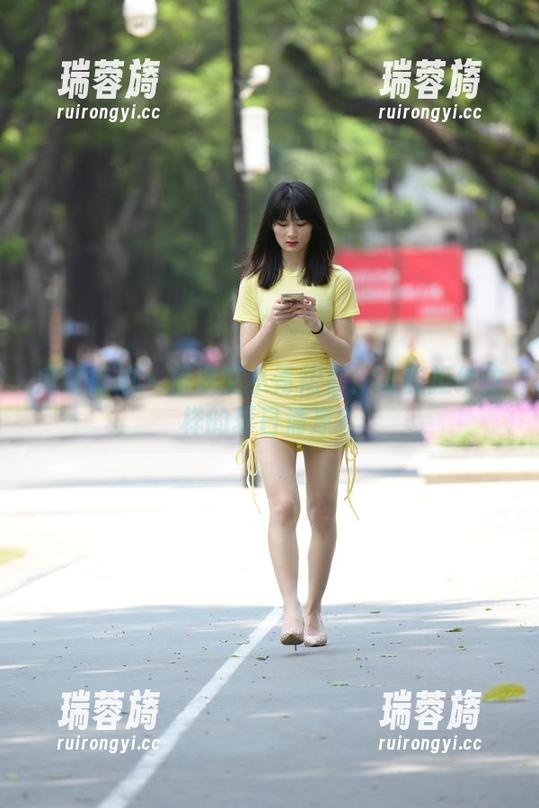 魔镜街拍 - 精选艾小青短裤：谁能拒绝这样的夏日清凉？