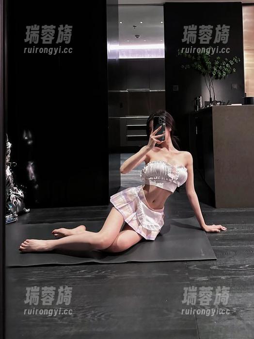 微密圈 - 更新啦！黎允熙baby的‘柠檬黄’图集，明亮又有趣，就像一个小阳光，想拍手！